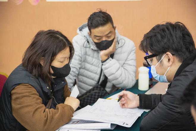 报！装修没找对公司真是进退两难施工没过半17个增项其中还有虚(图2)